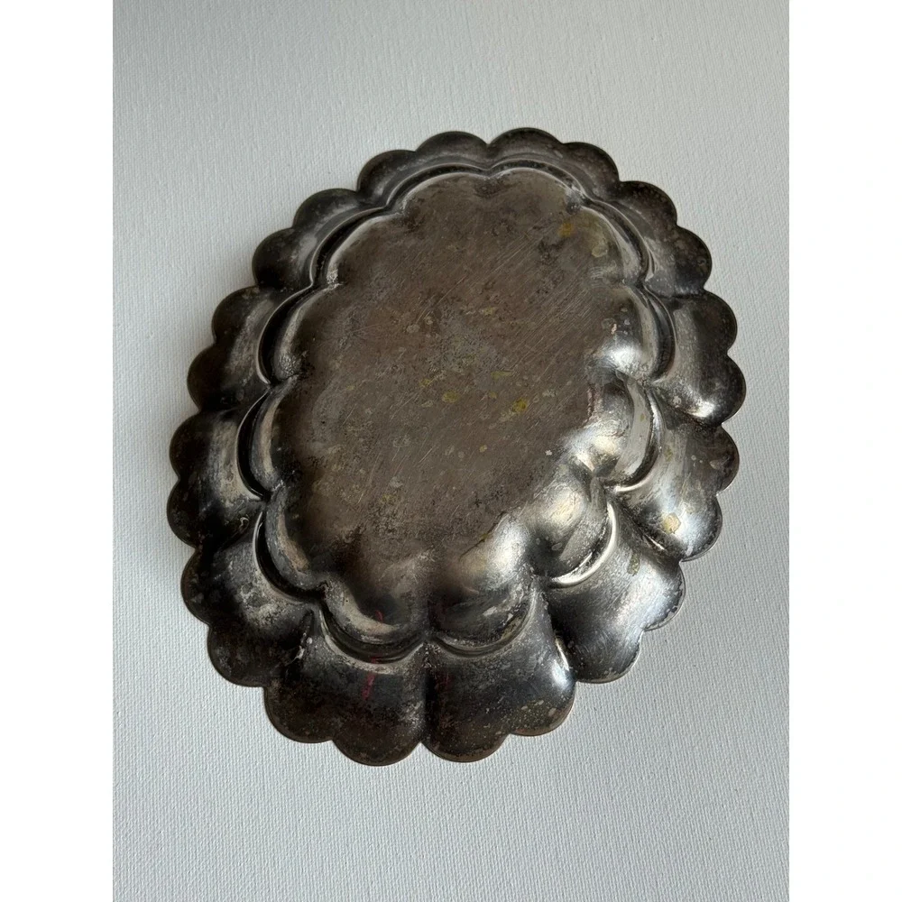 Vintage Silver Scalloped Oval Trinket Dish Metal Catchall Bowl Fluted Edge 8 in